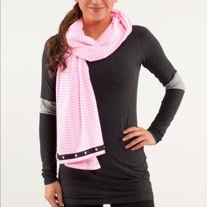 Lululemon Vinyasa Scarf-Classic Stripe White Pink